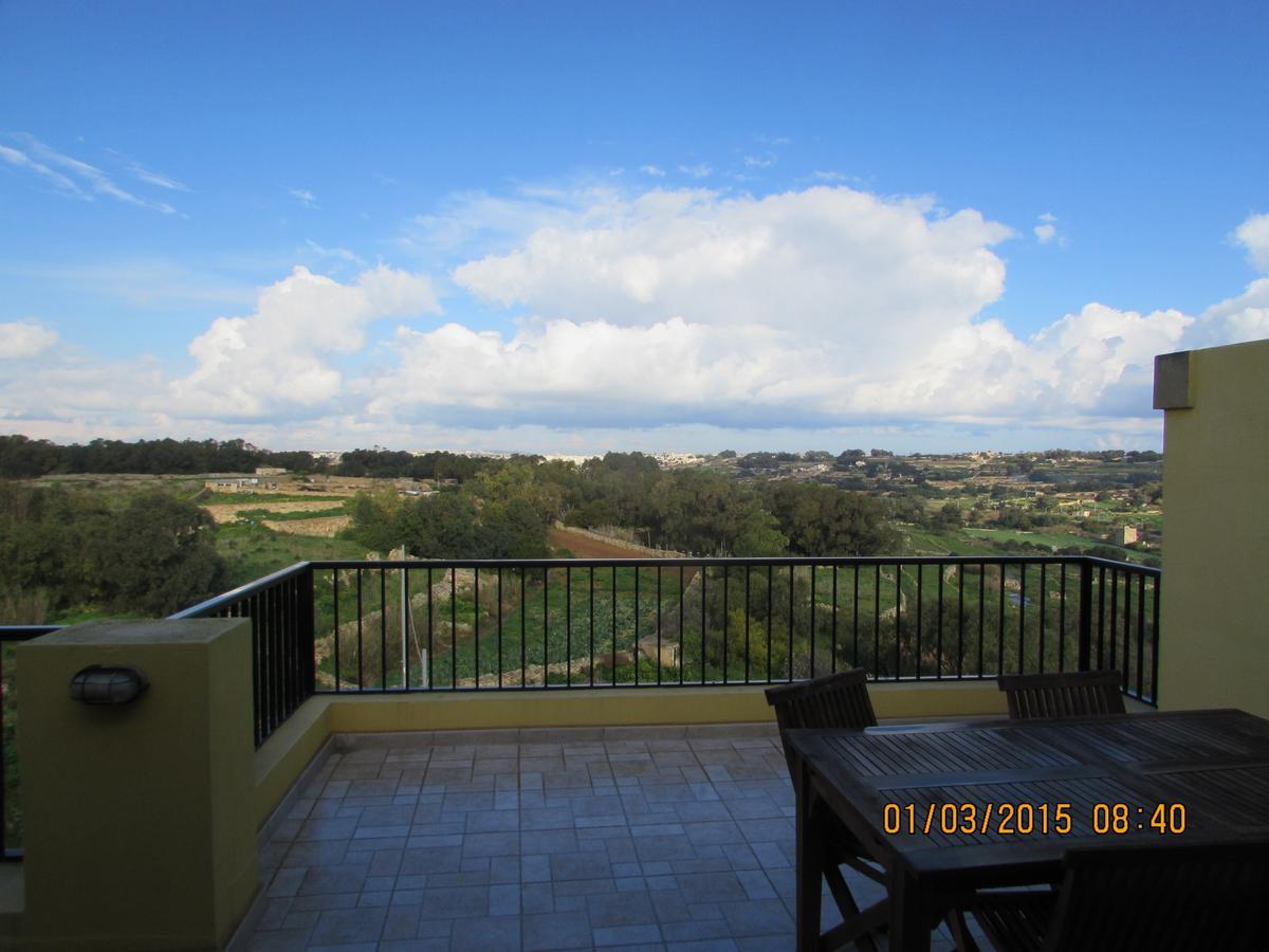 Apartamento Panoramic Penthouse In Marsascala Which Enjoys Sea And Country Views Marsaskala Exterior foto
