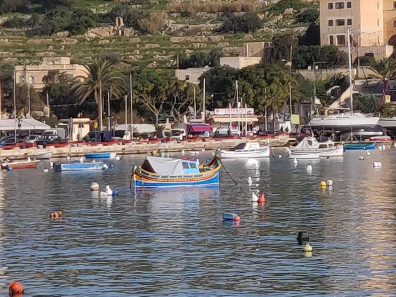 Apartamento Panoramic Penthouse In Marsascala Which Enjoys Sea And Country Views Marsaskala Exterior foto