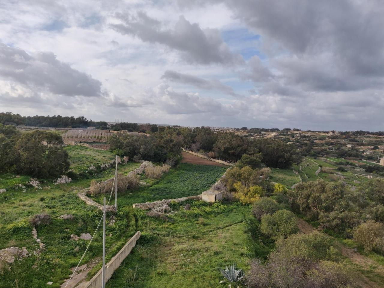 Apartamento Panoramic Penthouse In Marsascala Which Enjoys Sea And Country Views Marsaskala Exterior foto