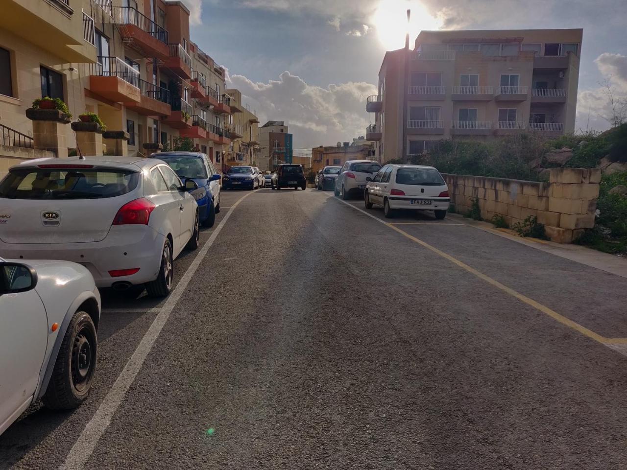 Apartamento Panoramic Penthouse In Marsascala Which Enjoys Sea And Country Views Marsaskala Exterior foto