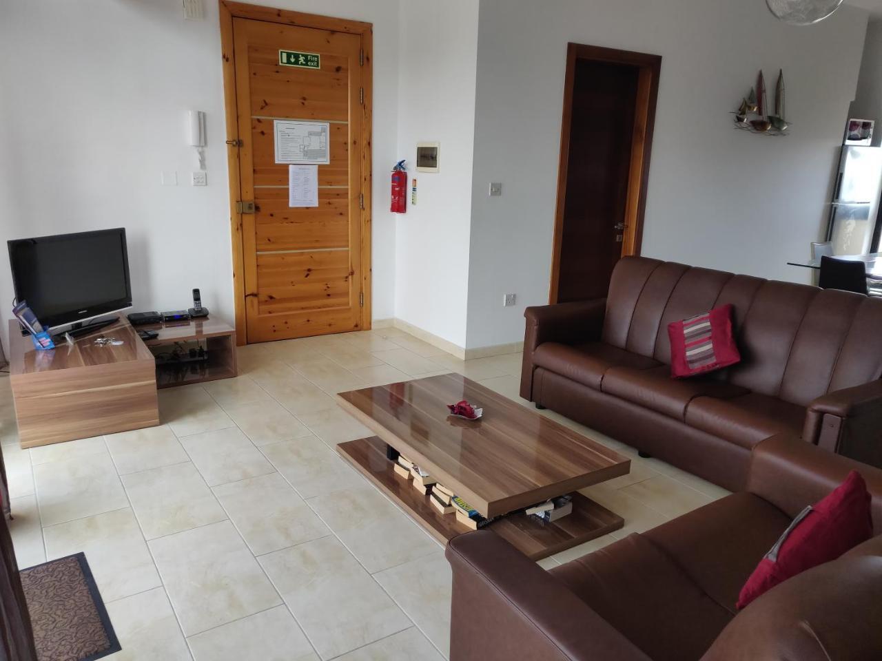 Apartamento Panoramic Penthouse In Marsascala Which Enjoys Sea And Country Views Marsaskala Exterior foto